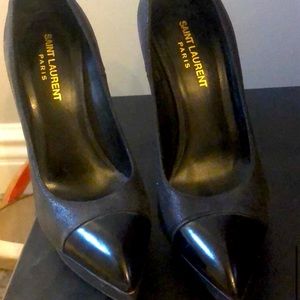 Yves Saint Laurent Janis 105 pump
